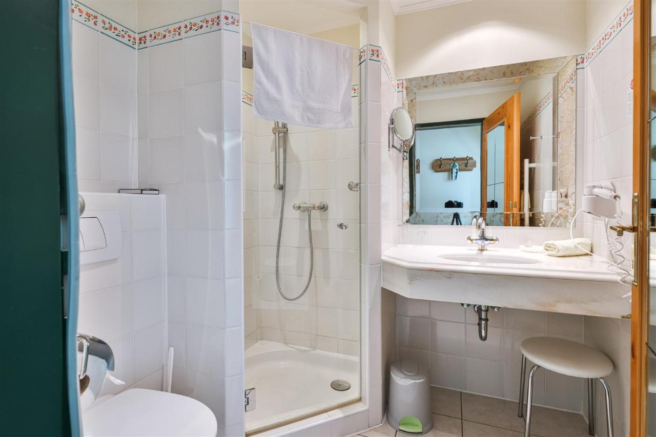 Kurhaus Dr. Petershofer Hotel 4*