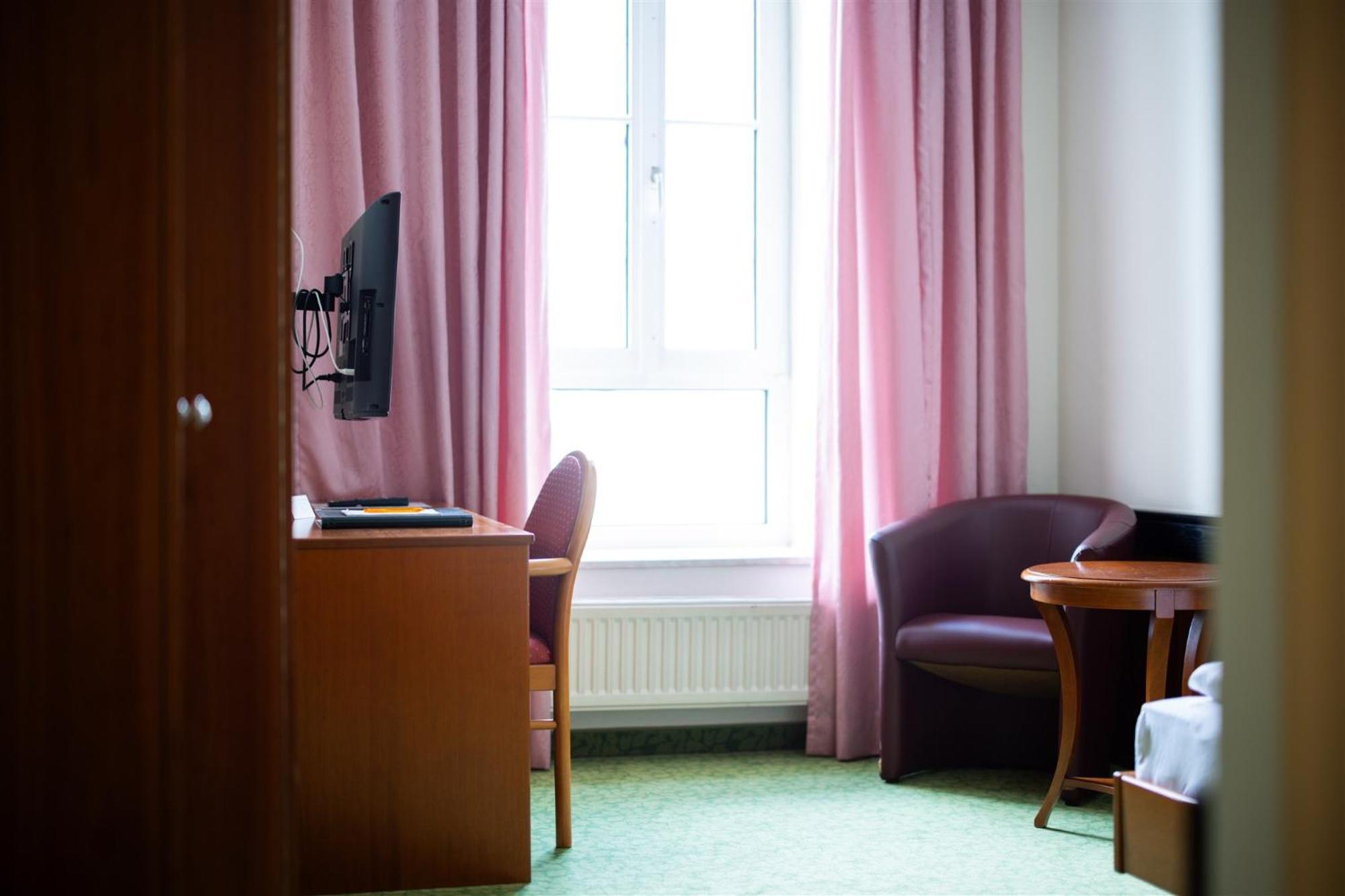 Kurhaus Dr. Petershofer Hotel